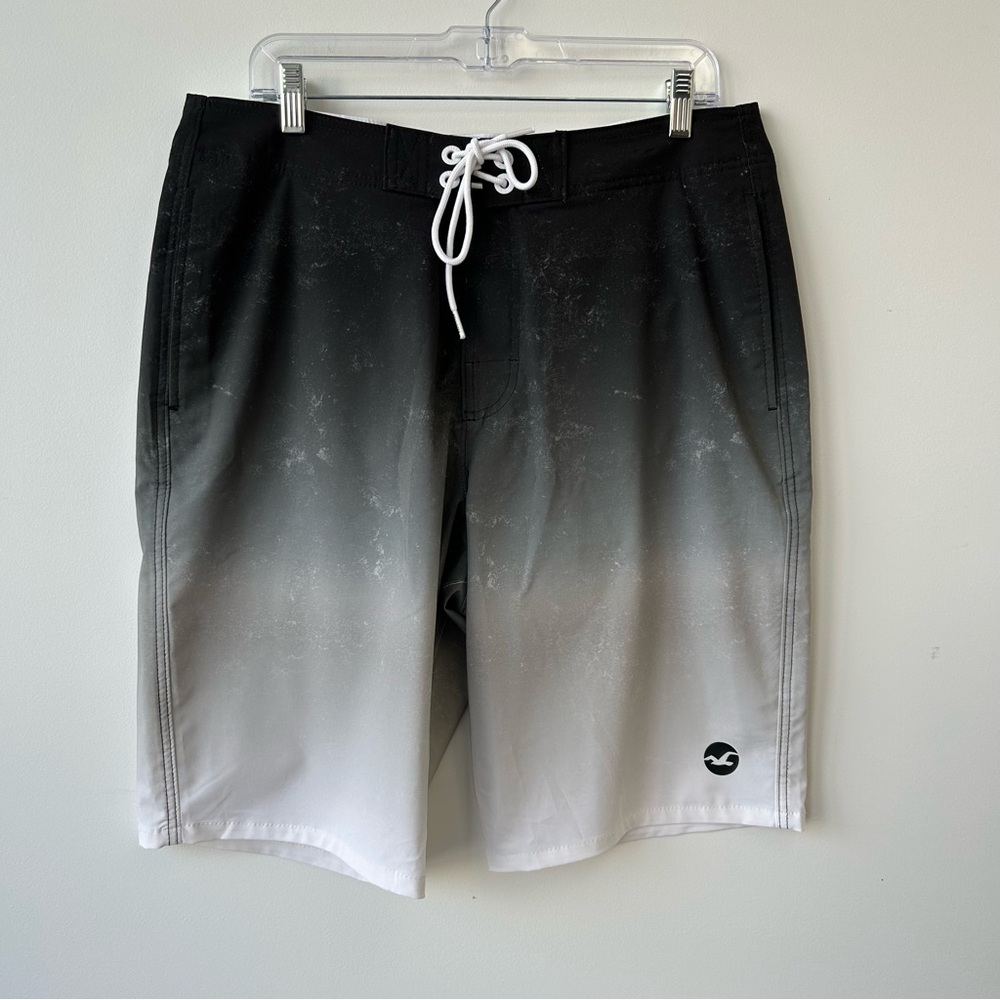Hollister Epic Flex Ombre Board Shorts Black Gray White Men’s Size 34